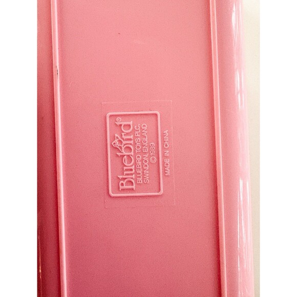 Vintage Bluebird Polly Pocket 1989 Pool Party Compact 8 figurines 3 umbrellas - Picture 8 of 9